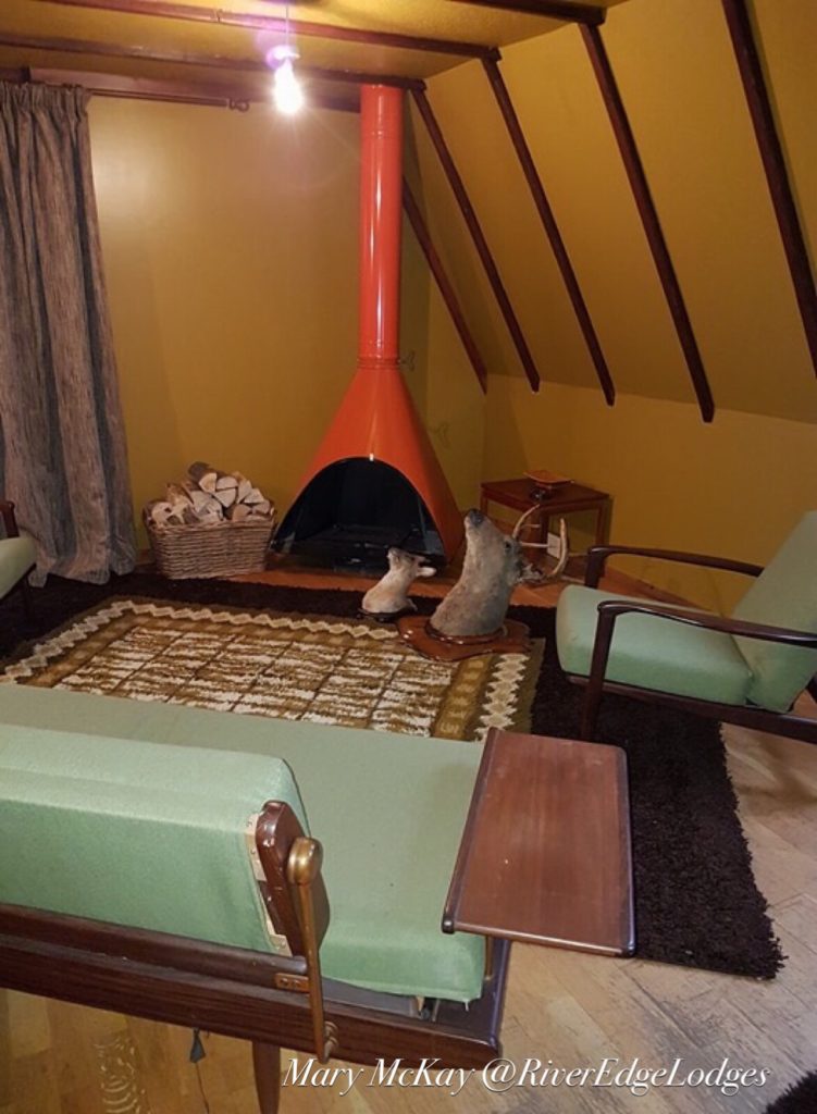 outlander season 4 behind-the-scenes photos, filming outlander, roger and brianna