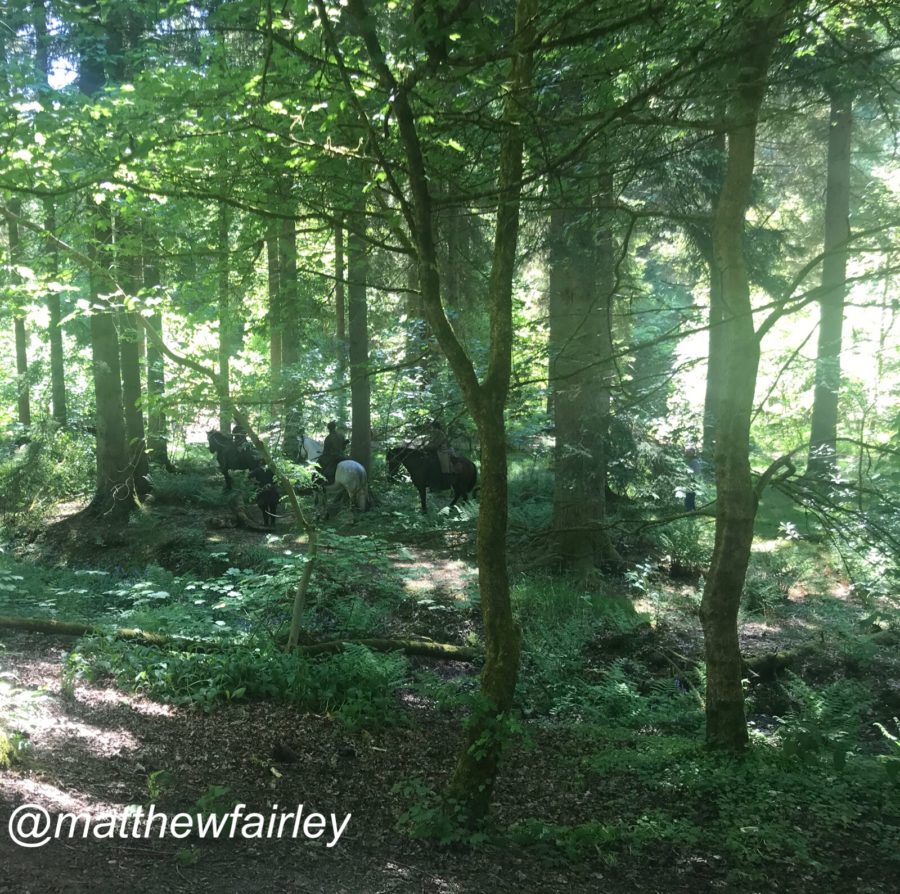 behind the scenes filming outlander season 4, outlander episode 412 providence, Claire Jamie and Ian in the woods looking for Roger
