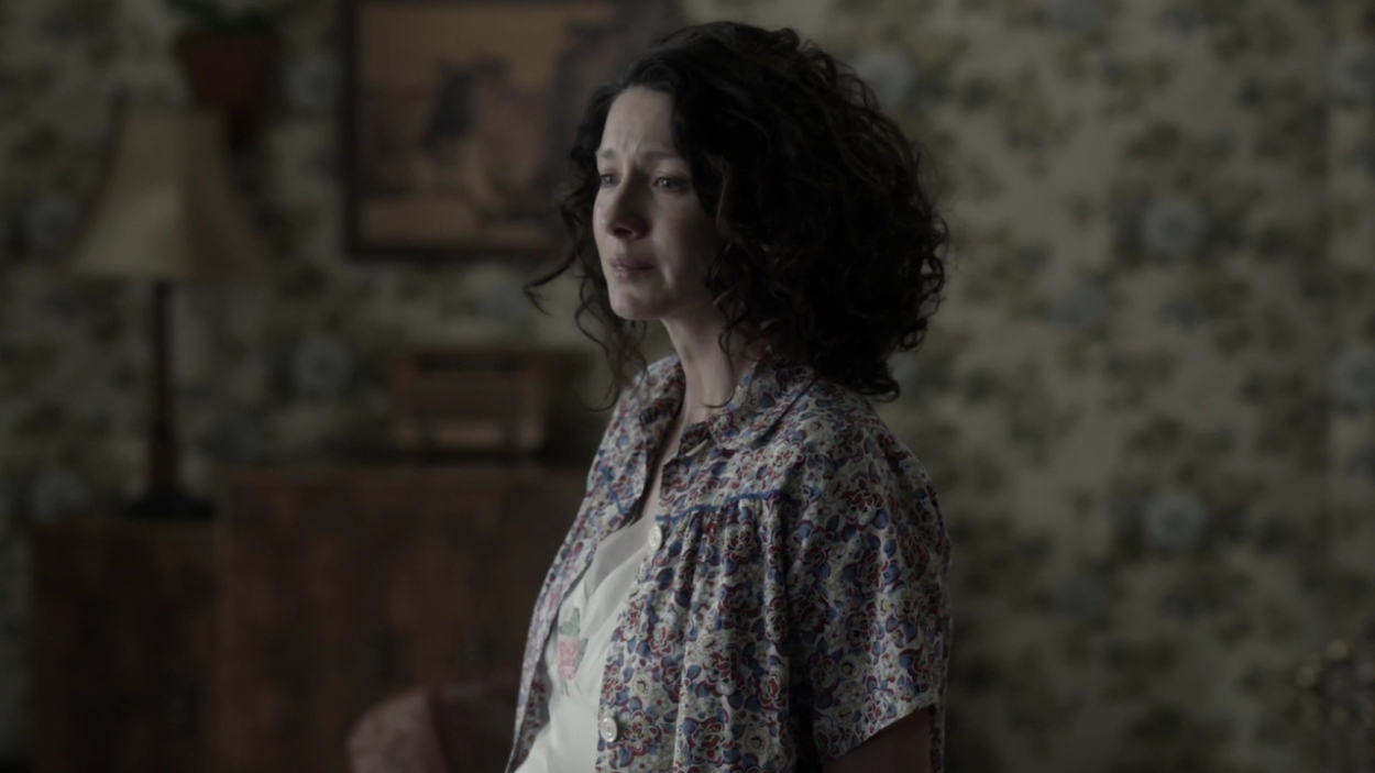 outlander emotional pregnant claire, outlander fan survival guide