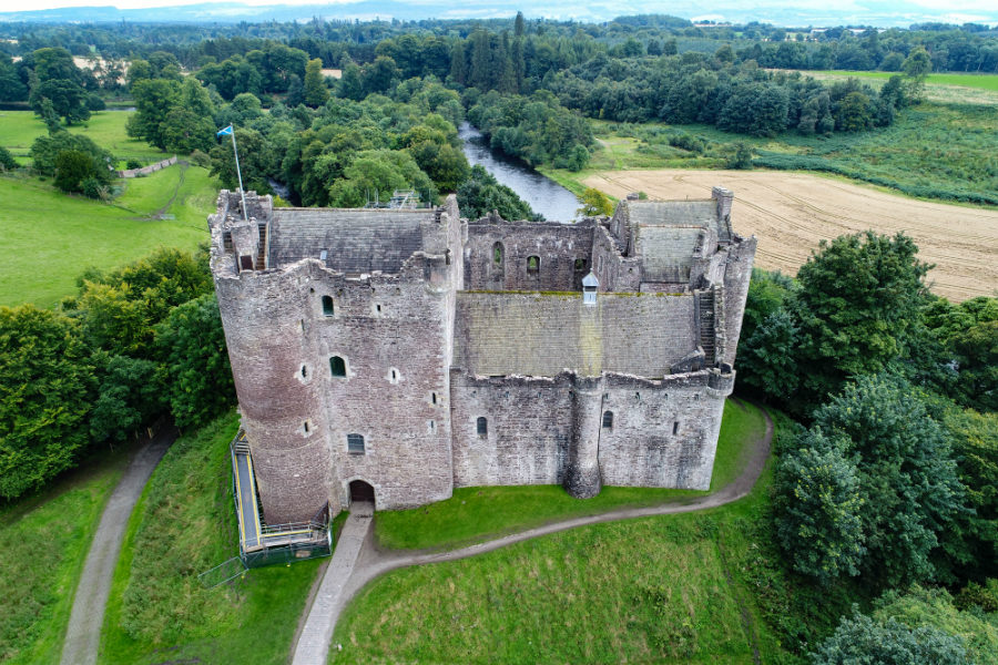 Doune (Leoch) Castle. Photo courtesy of Neil Robertson, Travels with a Kilt
