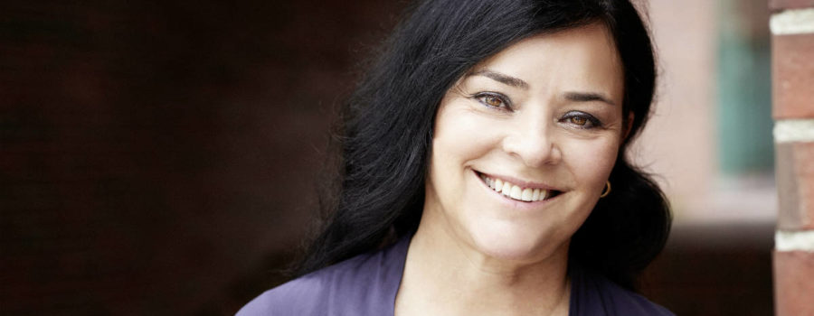 Get To Know Them: 10 Personal Questions with Outlander Author Diana Gabaldon