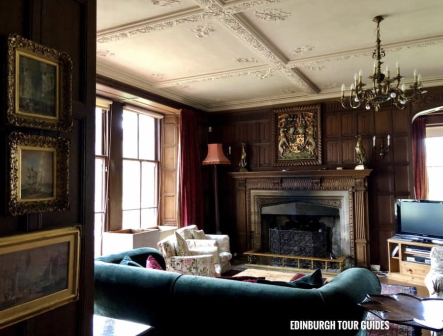 outlander updates, hunterston house in outlander, rev wakefield's house