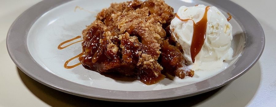 Apple Crisp plated serving closeup