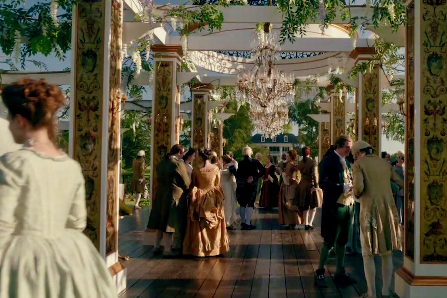 Closer look at Jocasta's wedding pergola at River Run S5Ep6