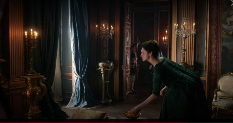 claire taking the orange in outlander season 2