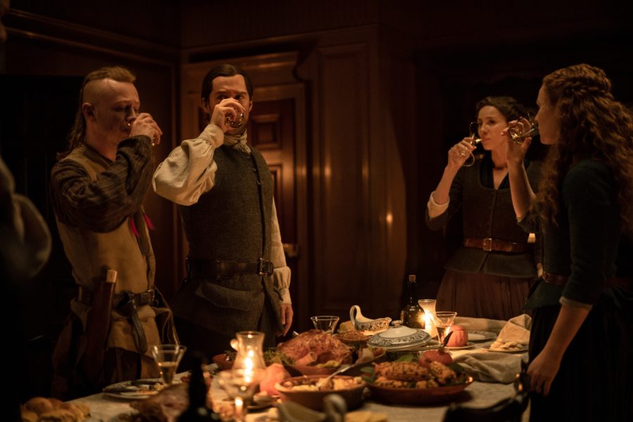 outlander cast toasting in outlander seaon 5, in diana gabaldon we trust