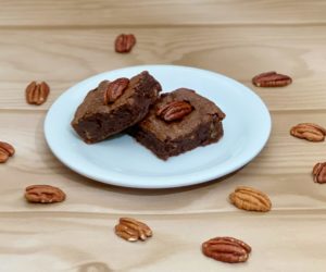 Candied Pecan Brownies plated closeup, ja-brownies