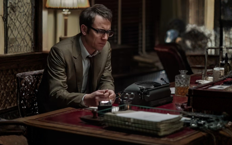 Why is Frank haunting Jamie in Outlander