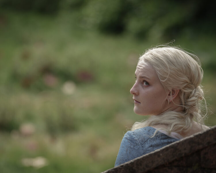 Why did Helaena kill herself